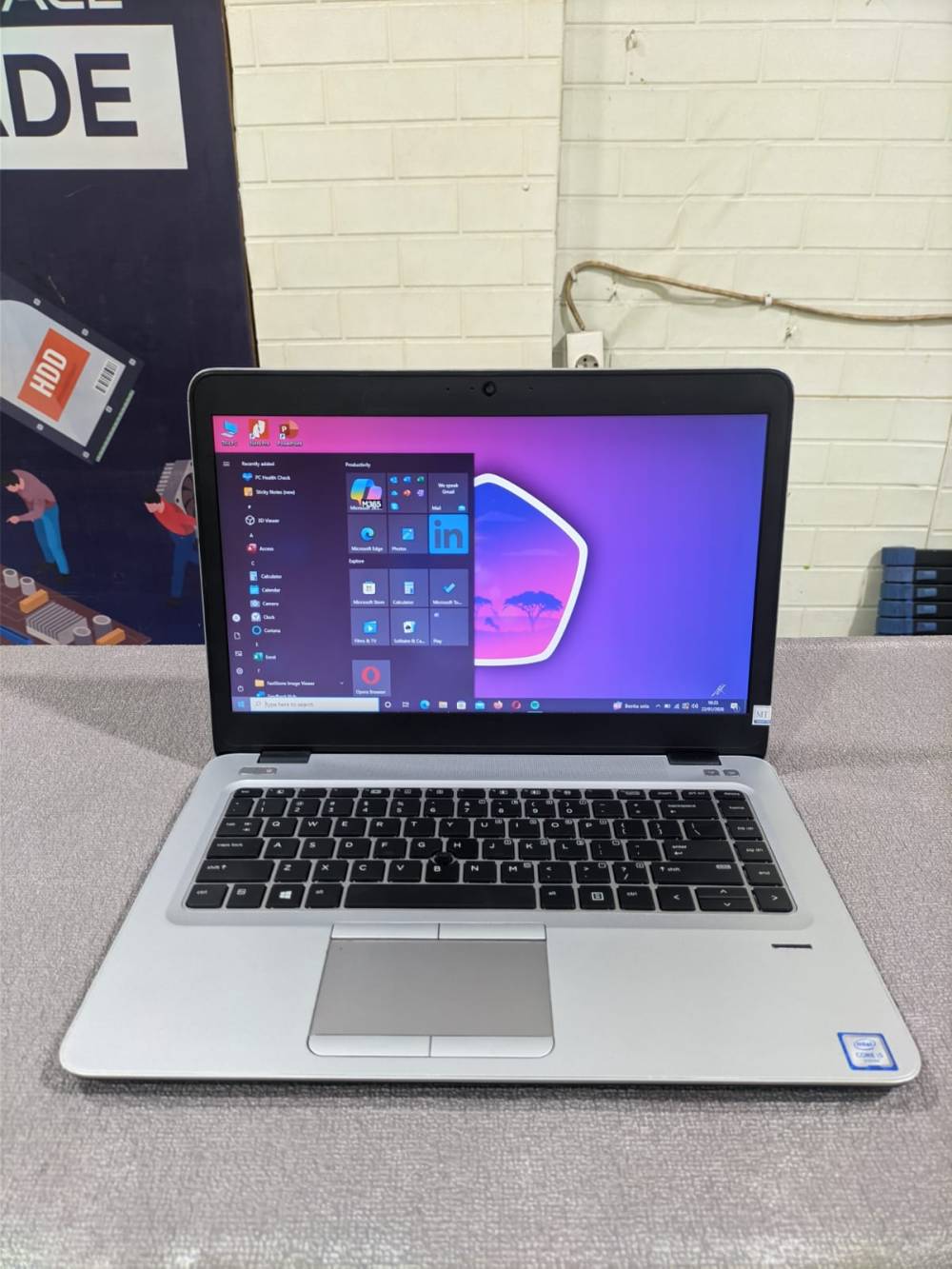 LAPTOP HP ELITEBOOK 840 G3 GAHAR & ELEGAN